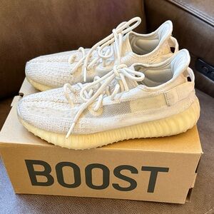 Yeezy Boost 350 v2 BONE